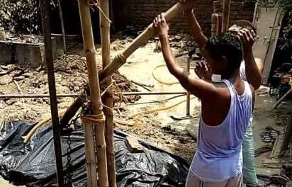 Hand Borewell Cleaning