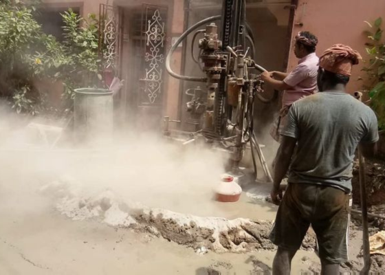 BOREWELL COMPRESSOR DRILLING